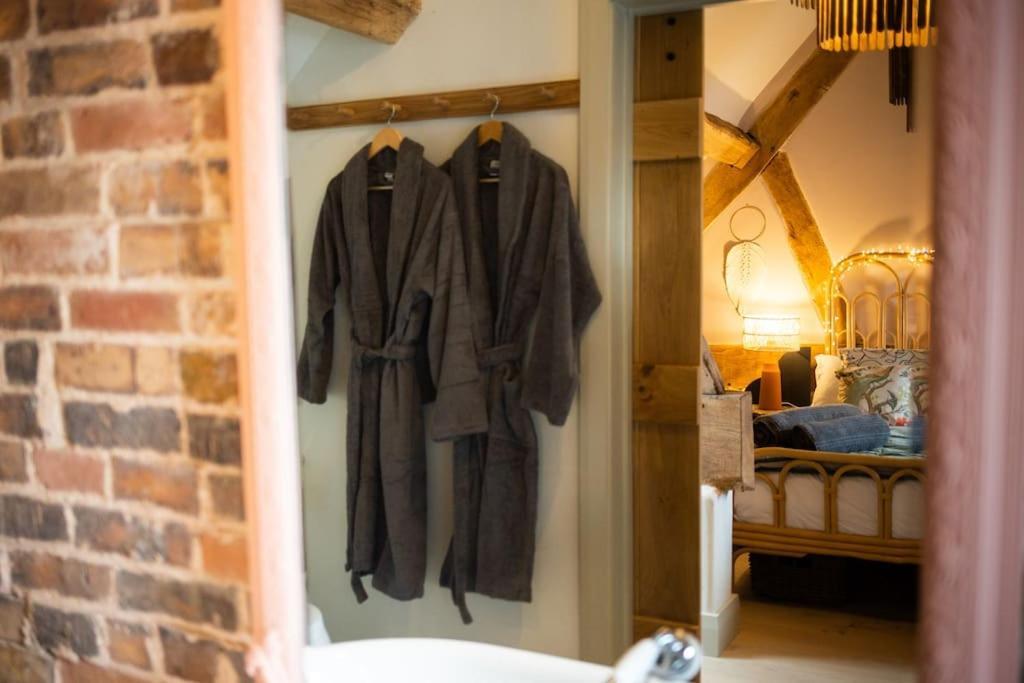 Appartamento The Cart House - Beautiful Contemporary Barn - Hot Tub Bridgnorth Esterno foto