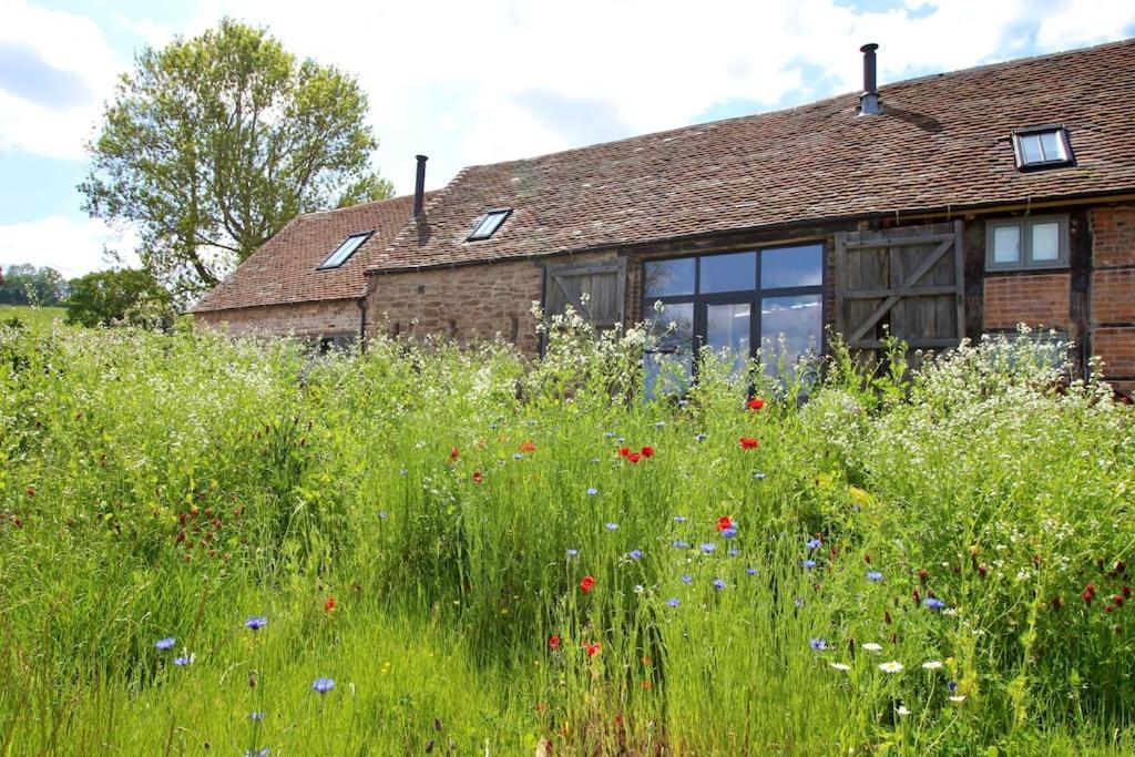 Appartamento The Cart House - Beautiful Contemporary Barn - Hot Tub Bridgnorth Esterno foto
