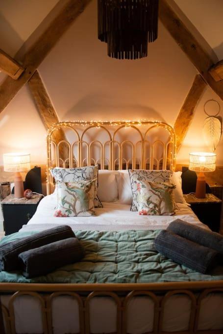 Appartamento The Cart House - Beautiful Contemporary Barn - Hot Tub Bridgnorth Esterno foto