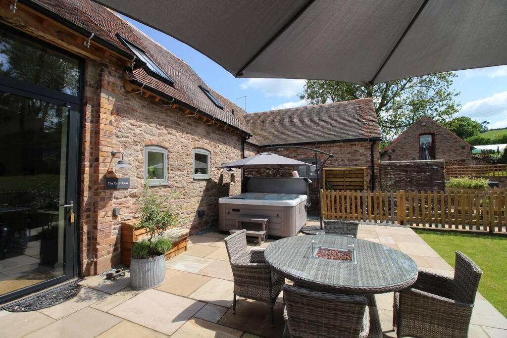 Appartamento The Cart House - Beautiful Contemporary Barn - Hot Tub Bridgnorth Esterno foto